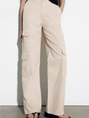 Zara TRF Wide Leg Cargo Pants in Size 0